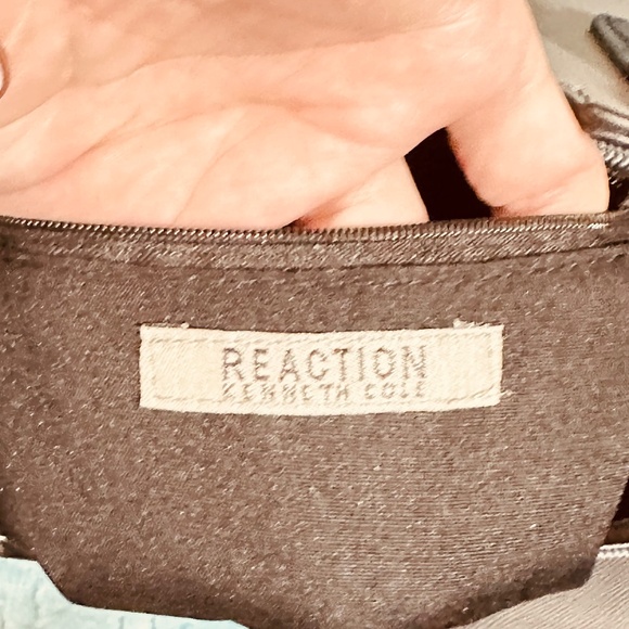 Kenneth Cole Reaction Handbag/Small Tote Gray, Black & White w/Flower tag. - Picture 15 of 16